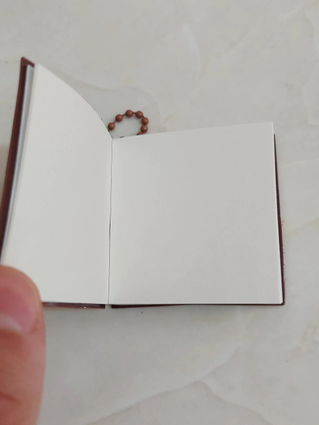 مینی دفترچه شکلاتی آویز دار با بوی شکلات